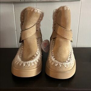 Blondo Tan Suede Boots with Stitch Detail Size 9